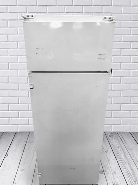 Фото - Встраиваемый холодильник Аристон