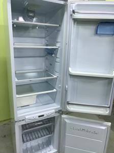 Фото - Встраиваемый холодильник Ariston E716
